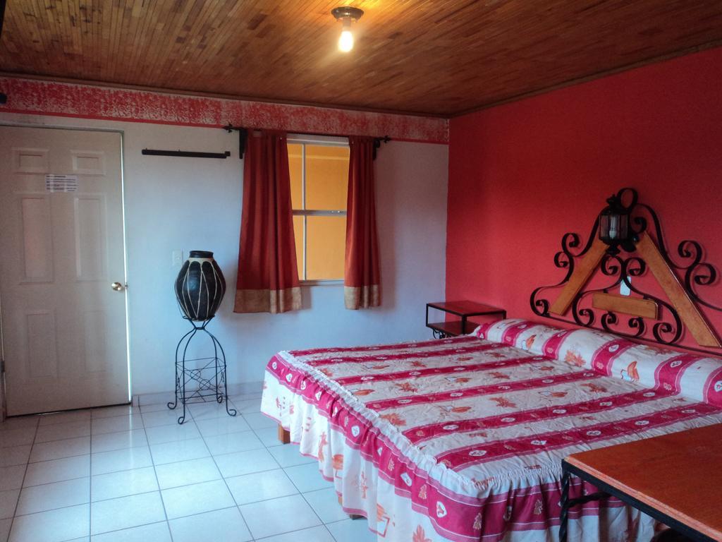 Paraiso Del Bosque Hotel Creel Quarto foto